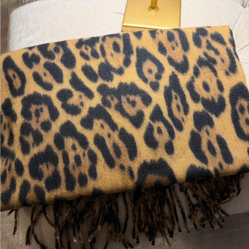 Vintage Havana Leopard Print Scarf in Tan and Black